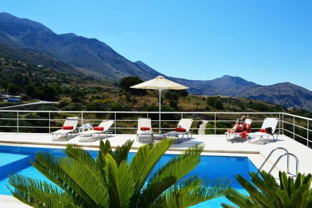 Vilă Vuna - Heated Pool -sea View *